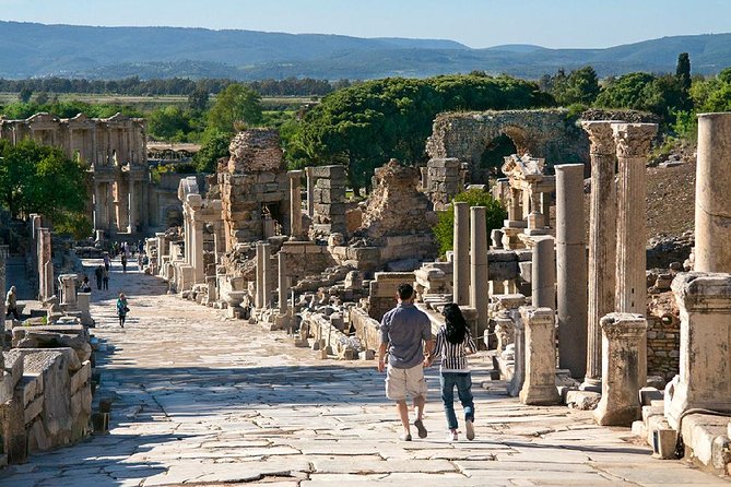 Istanbul to Ephesus Full Day Private Tour with Domestic Flights - Istanbul to Ephesus by domestic flights: the real value