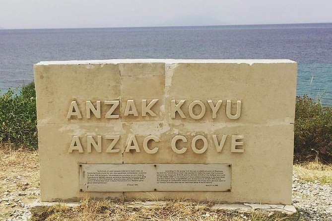 Istanbul to Gallipoli Full Day Tour with Lunch and Transfers - Lunch in Eceabat: Fueling the Emotional Part of the Day