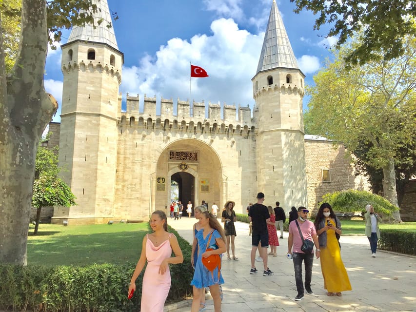 Istanbul Topkapı Palace and Harem Guide Tour - Two hours inside Topkapi Palace: architecture you can actually follow