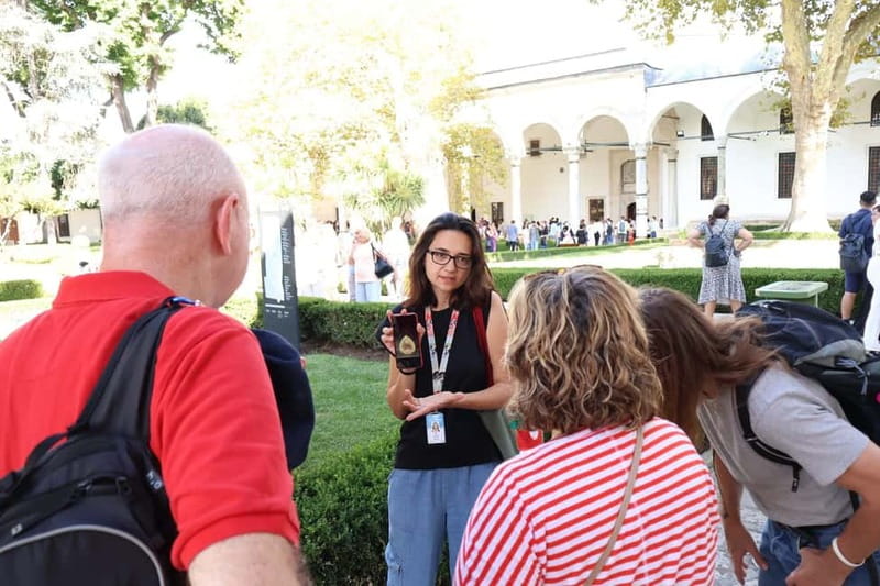 Istanbul: Topkapi Palace and Harem Museum Tour with Ticket - Starting at Sultan Ahmed III Fountain: the tour’s simple, strict beginning