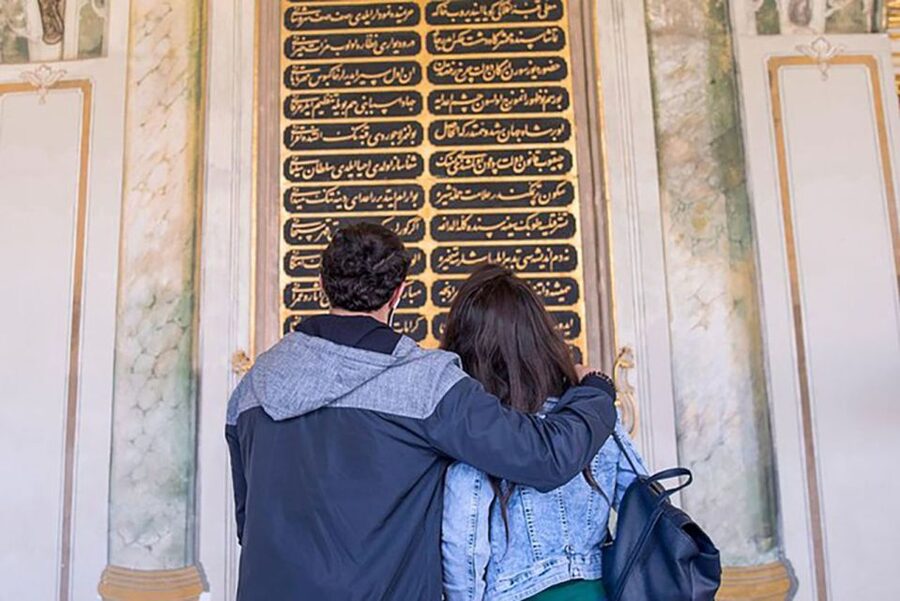 Istanbul: Topkapi Palace & Harem Express Highlight Tour - Where to meet: Hippodrome landmark day-start setup