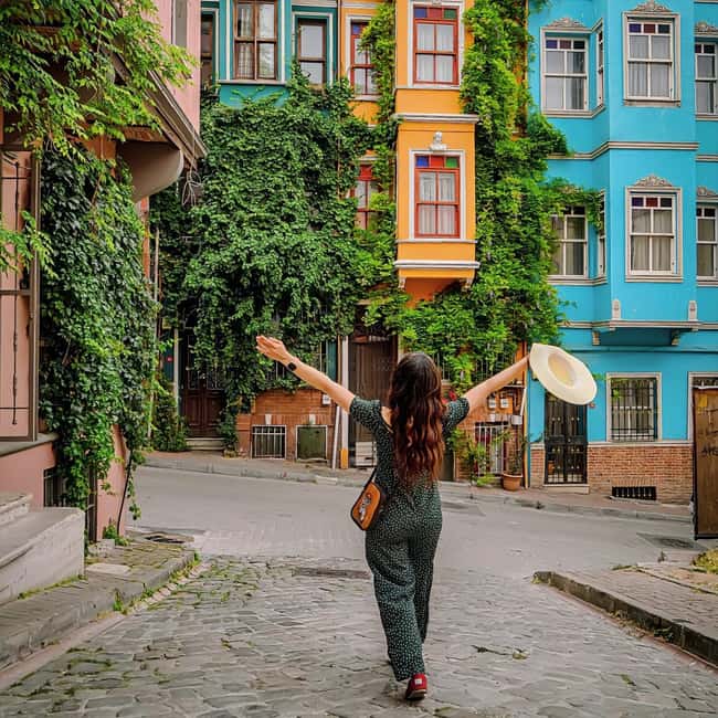 Istanbul: Tour and Photoshoot at Multiple Locations - Where you start: the Süleymaniye meeting point