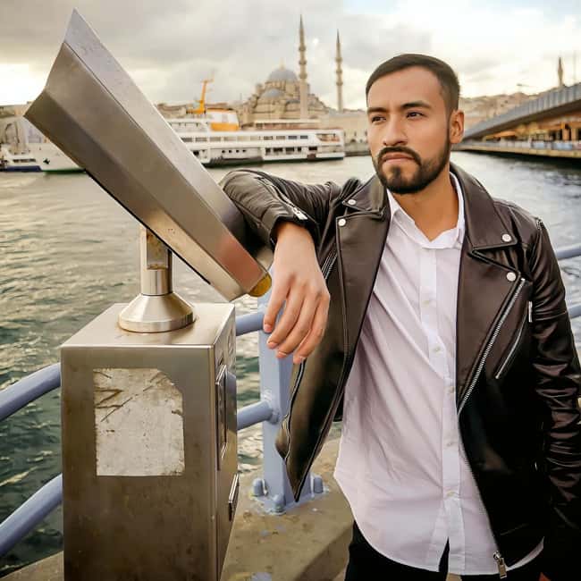 Istanbul: Tour and Photoshoot at Multiple Locations - Price and value: is $107 a good deal?