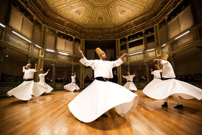 Istanbul: Traditional Turkish Dinner and Dervish Experience - Meeting at Sirkeci: Why the pre-show walk matters