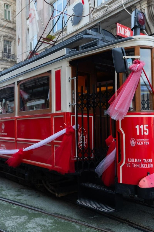 Istanbul TRANSPORTATION PASS: between Airport, City &Islands - Airport Shuttle: Your First Win After Landing