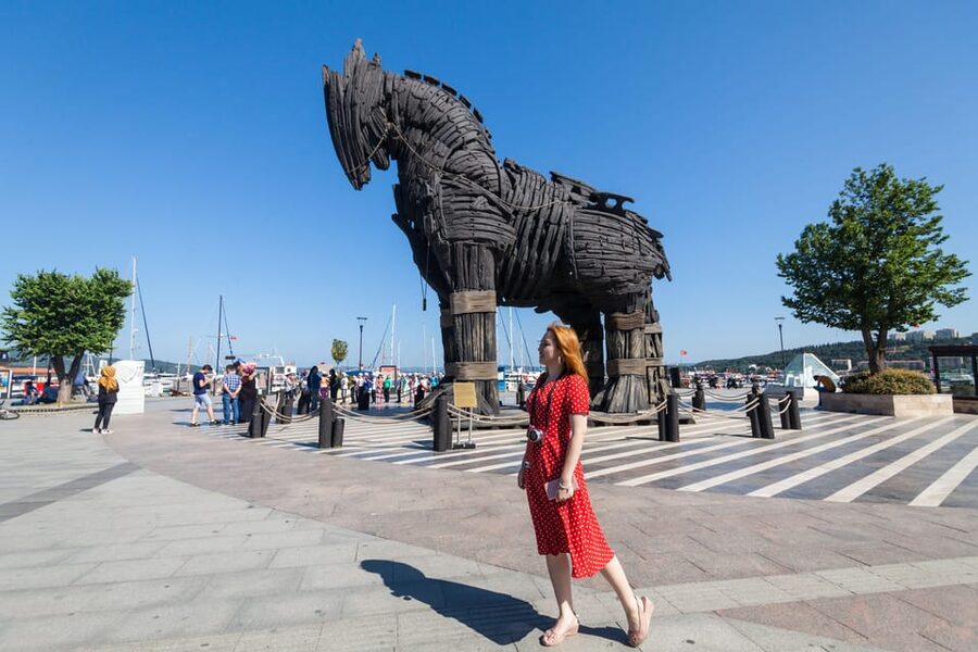 Istanbul: Troy Guided Bus Tour with Ferry Tickets & Lunch - Crossing the Dardanelles by ferry: the break you’ll feel in your legs