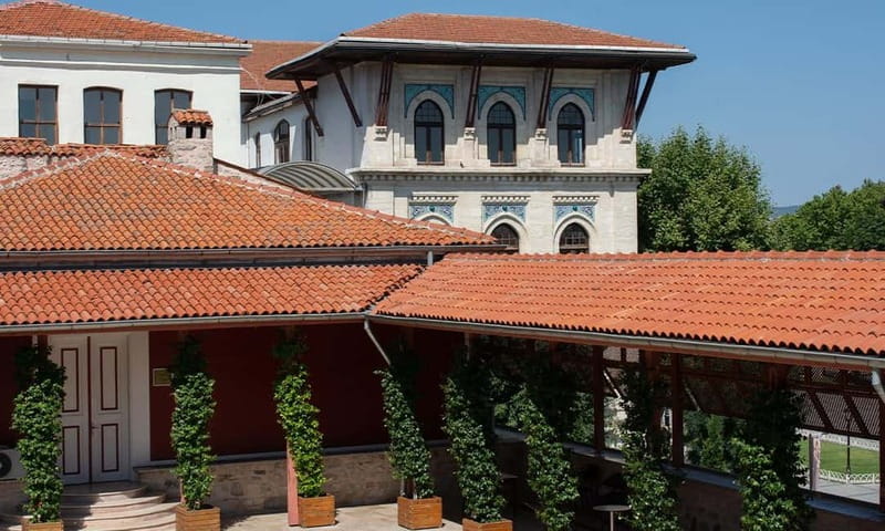 Istanbul: Turkish and Islamic Arts Museum Fast-Track Entry - The audio guide: how to use it without turning it into homework