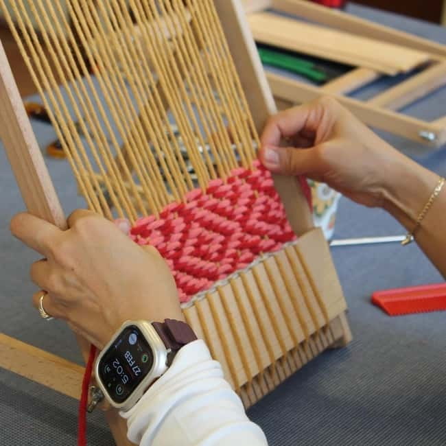 Istanbul: Turkish Carpet/Rug Weaving Workshop with Artisan - The tone: tea, coffee, snacks, and lots of patient help