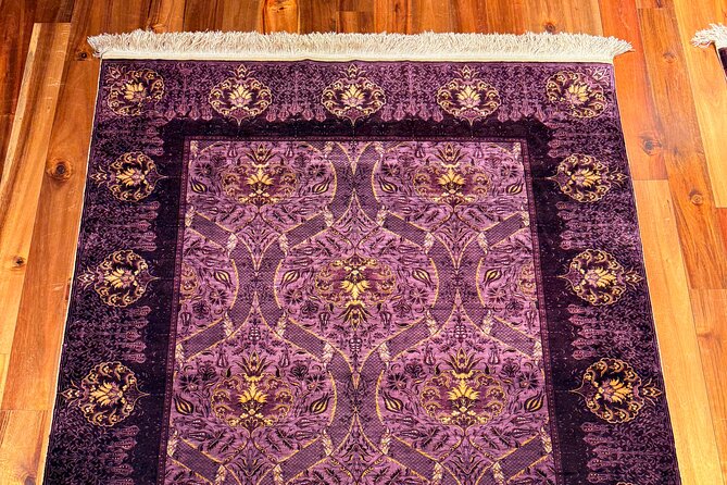Istanbul Turkish Carpet Shopping (Expert Guidance) - Meeting at Cankurtaran and Getting to Shops Without Stress