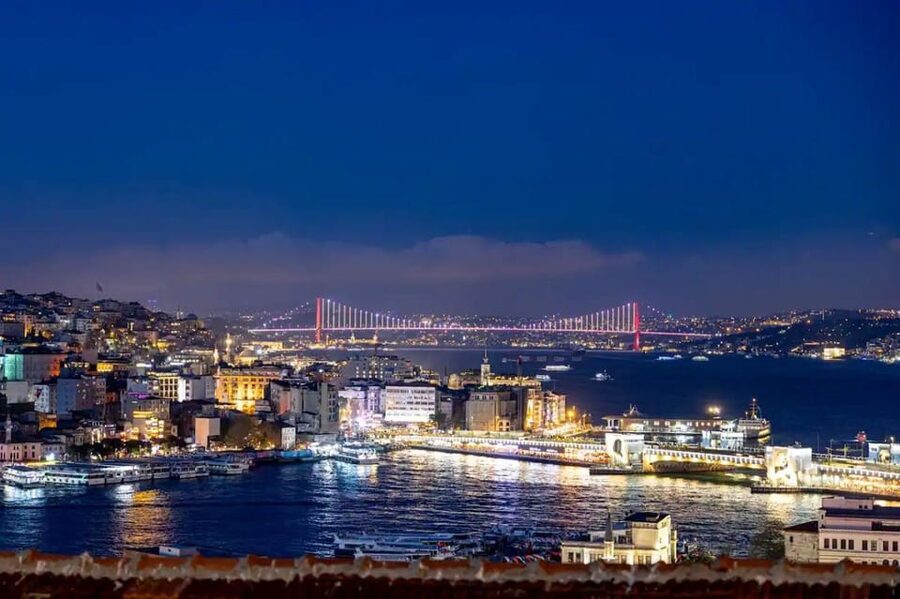 Istanbul: Turkish Food Night and Rooftop Experience - Sirkeci street tasting: small bites that teach you how Turkish food works