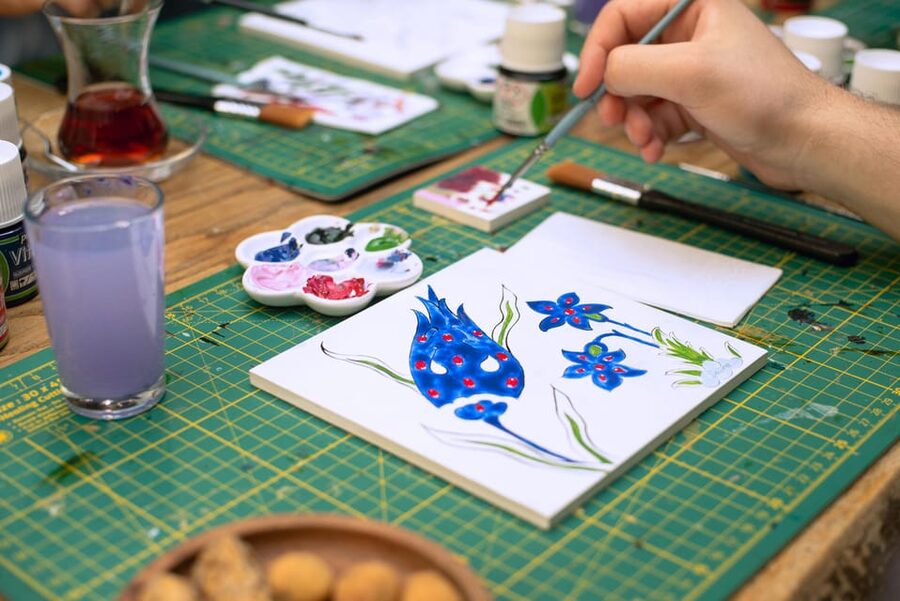 Istanbul: Turkish Tile Painting & Ceramic Workshop w/ Snacks - Meeting in Sirkeci, then a possible move to the Asian side