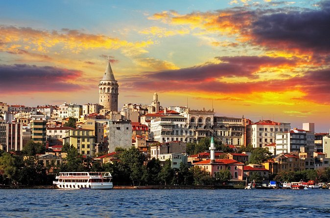 Istanbul Two Continents, Bosphorous, Spice Bazaar, Beylerbeyi Palace and Camlica Hill - Beylerbeyi Palace: Ottoman summer life with big-picture views