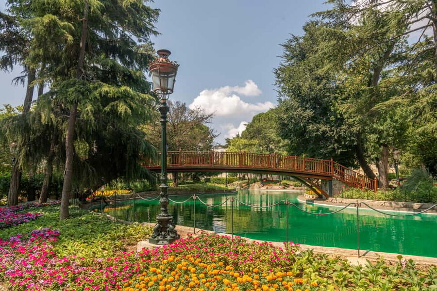 Istanbul: Yildiz Palace & Museum Skip the Ticket Line Entry - Getting to Yıldız Palace: Beşiktaş is the real bonus