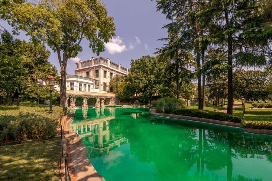 Istanbul: Yildiz Palace & Museum Skip the Ticket Line Entry - Ottoman rooms at Yıldız Palace: what to look for while you wander