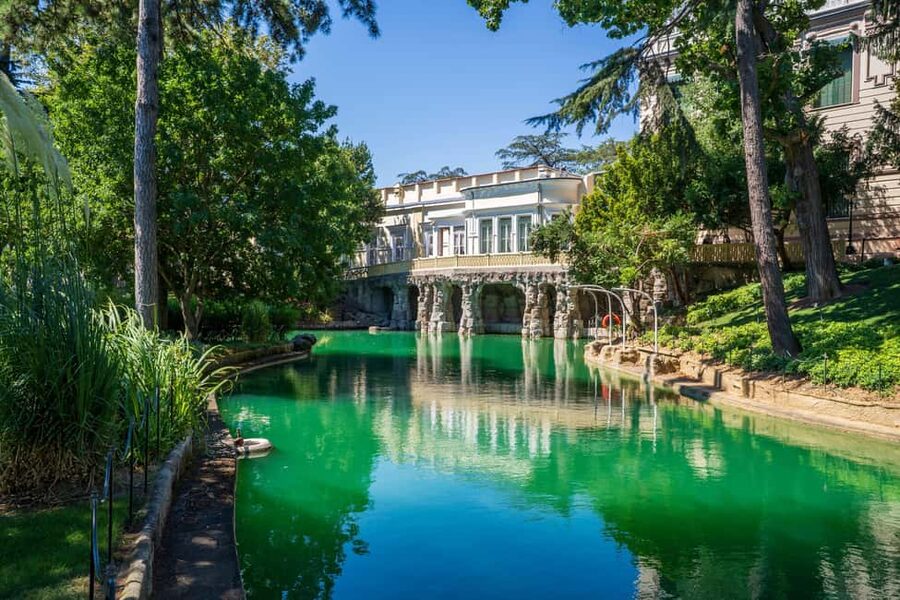 Istanbul: Yildiz Palace & Museum Skip the Ticket Line Entry - Gardens and walking rules: the calm part comes with limits