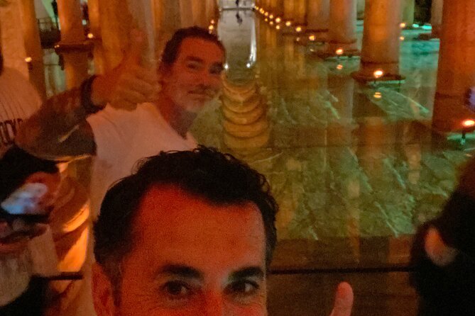 IstanbulBasilicaCistern/fastEntranceEnglish/Spanish (not tickets) - The rug presentation: why it’s included and how to handle it