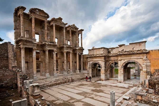 Jewels of Turkey - 4 Day Trip to Pamukkale Ephesus Cappadocia with Balloon Ride - Day 2: Ephesus, the House of the Virgin Mary, then a flight to Kayseri