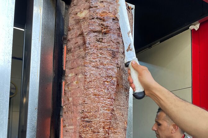 Kebab Crawl Istanbul - Meeting at Çemberlitaş and getting oriented fast