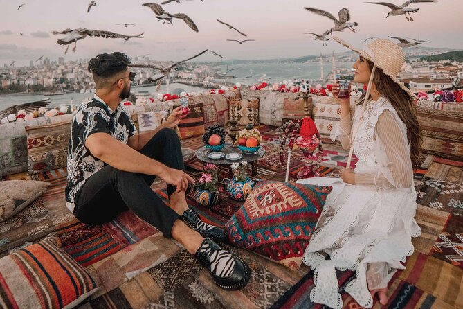 Love in Istanbul: Perfect Photo Moments at Iconic Locations - Choosing the right location from 9 iconic backdrops