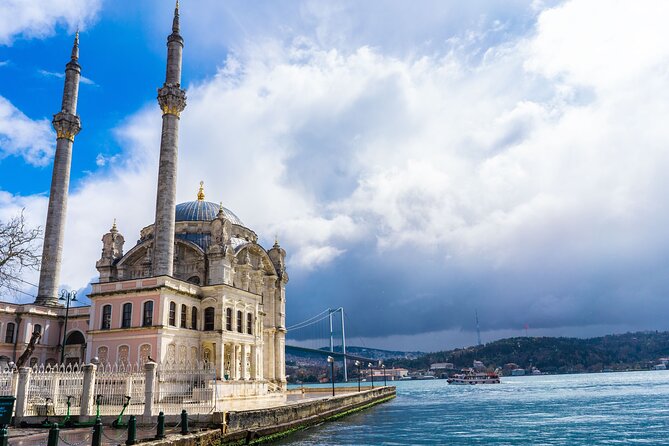 Luxurious Bosphorus Small Group Sunset Yacht Cruise with Snacks - Price and value: why $20 makes sense for a first Bosphorus night