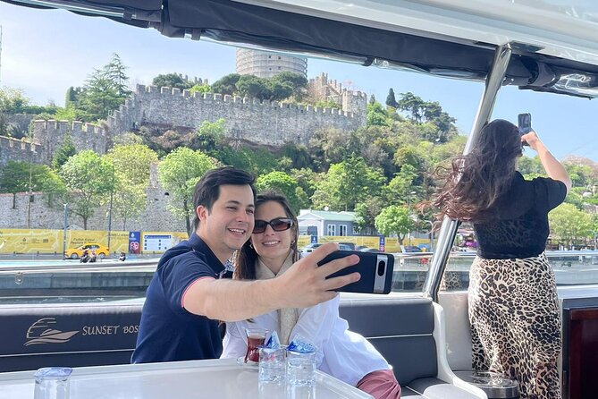 Luxury Bosphorus Yacht Cruise – Stopover in Asian Side - Kanlica Meydani on the Asian Side: Quick Walk, Famous Yogurt, Real Local Flavor