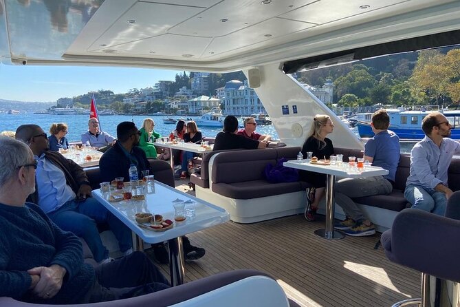 Luxury Bosphorus Yacht Cruise – Stopover in Asian Side - How the Guide Changes the Trip (And Why English Narration Matters)