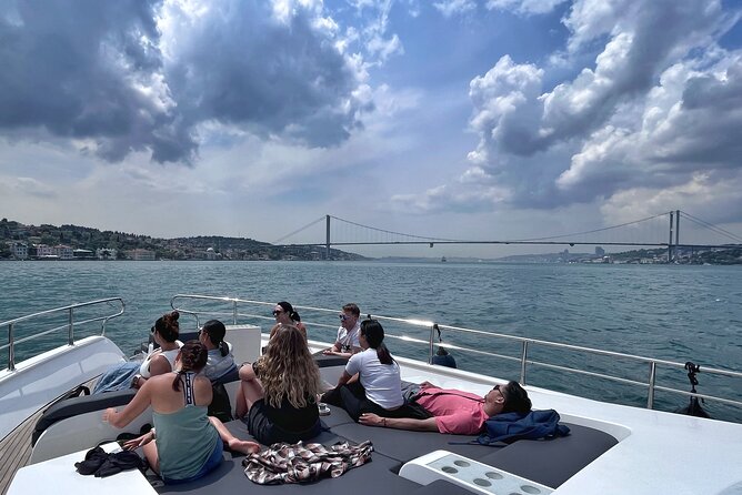 Luxury Bosphorus Yacht Tour – Asian Side Stop & Exploration - Anadolu Hisarı and Rumeli Hisarı: the Ottoman choke points you can see
