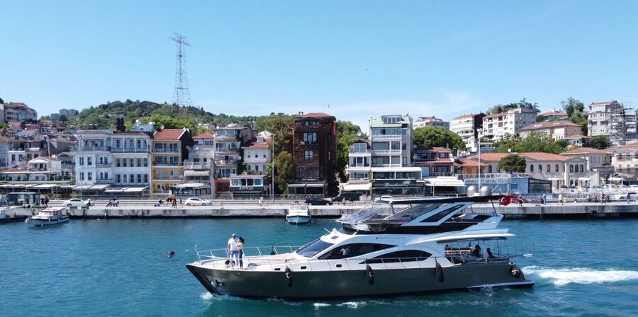 Luxury Private Yacht Rental - Luxury Private Yacht: Where You’ll Feel It, and Where to Stay Alert