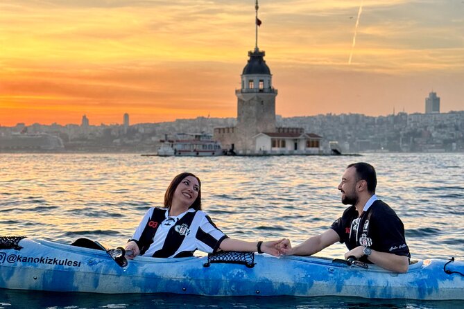 Maiden's Tower Canoe Tour Istanbul from the Waters - Kız Kulesi from the water: the stop that makes it worth it