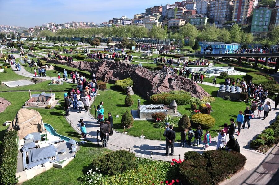 Miniaturk Entry Ticket & Digital Audio Guide App - Family-friendly fun with real on-site rules