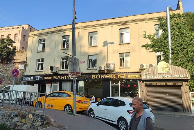 Mixed Turkish Bath in Istanbul - Getting There: The 9:00 AM Start in Fatih