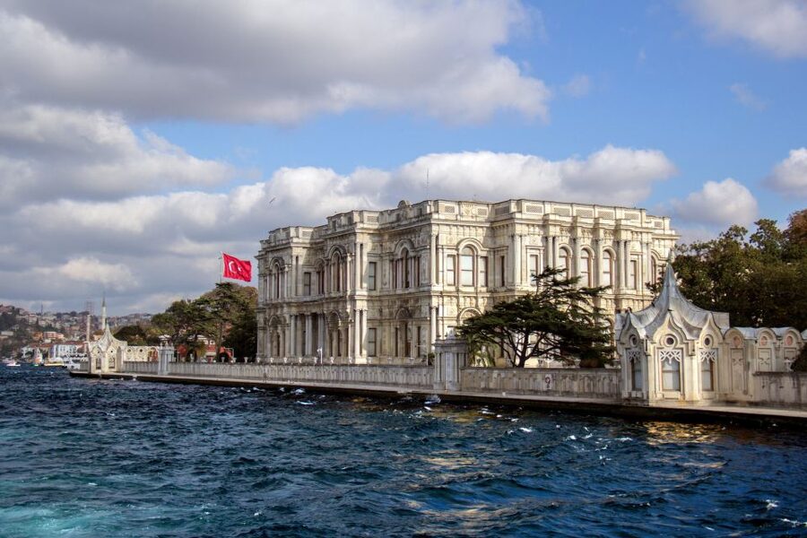 Morning Bosphorus Cruise and Spice Bazaar - Your 4-Hour Plan: Cruise First, Market Next