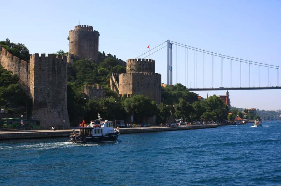 Morning Bosphorus Cruise with Breakfast & Asian Side Stop - A half-day Bosphorus plan that actually fits your schedule