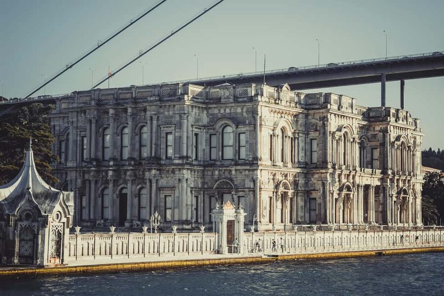 Morning Bosphorus Cruise with Breakfast & Asian Side Stop - The 2-hour Bosphorus cruise: seeing Istanbul from the water
