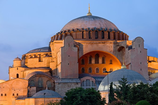 Morning Istanbul: Half-Day Tour with Blue Mosque, Hagia Sophia, Hippodrome and Grand Bazaar - Hippodrome: the big names of Constantinople in 30 minutes