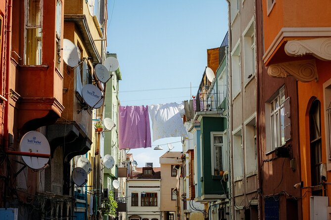 Off Beaten Path of Istanbul: Fener & Balat District Private Guided Tour - Stop 6 in Balat: churches, synagogues, and a former Jewish quarter