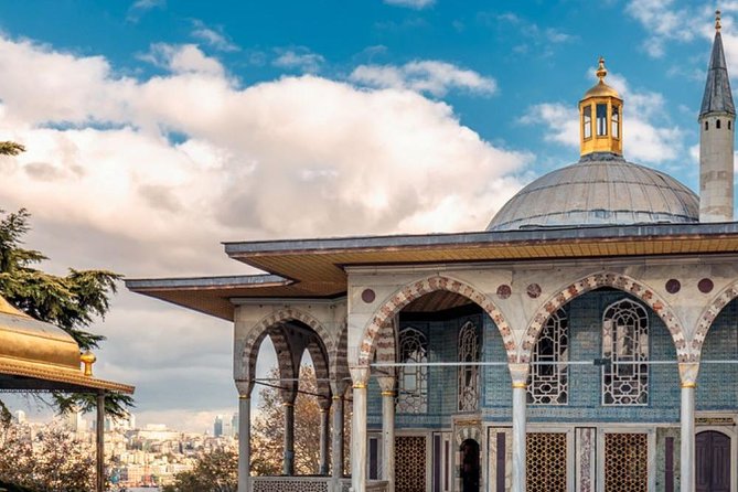 Old City Tour Professional Guide All Entrance Tickets Included - Grand Bazaar jewelers walk: good for structure, watch your pace