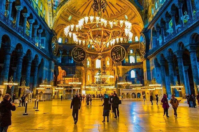 Old City Tour Professional Guide All Entrance Tickets Included - Topkapi Palace with a private guide: your best chance for real meaning