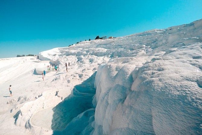 Pamukkale Day Tour From Istanbul /w flight - A 16-hour Istanbul-to-Pamukkale plan that actually works