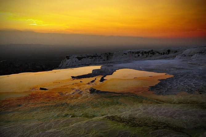 Pamukkale Tour from Istanbul - Lunch buffet and the rhythm of the day
