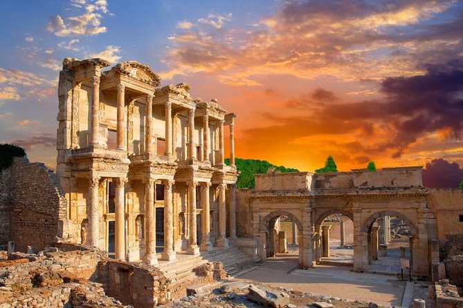 Private 4 Days Turkey Tour from Istanbul to Cappadocia, Ephesus, Pamukkale - Day 4: Pamukkale’s Calcium Terraces, Thermal Pools, and Hierapolis
