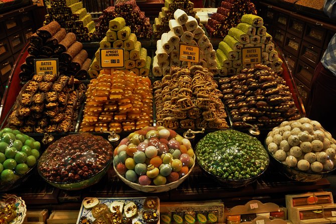 Private and guided Food and Culinary Tour of Istanbul - Kadıköy ferry crossing: the route is part of the meal