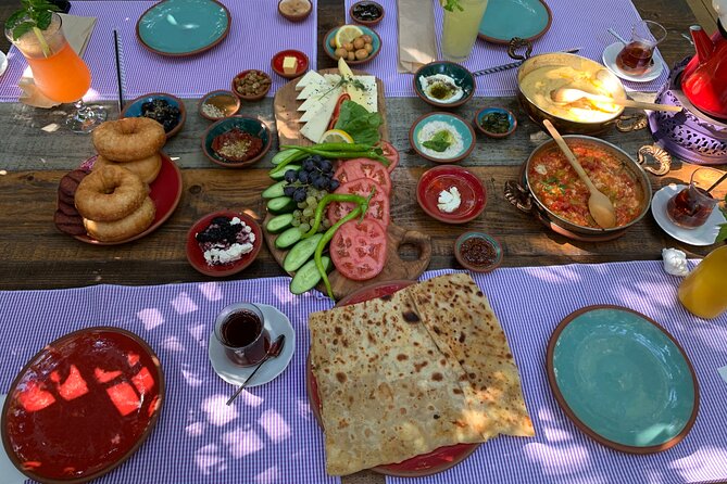 Private and guided Food and Culinary Tour of Istanbul - Karaköy breakfast: menemen, sucuklu omelet, kaymak, and honey