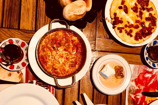 Private and guided Istanbul food tour - Taste of Istanbul - Stop 4: More bites in Kadıköy, then you’re done at the ferry station