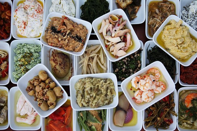Private and guided Istanbul food tour - Taste of Istanbul - How the walk and timing feel in real life