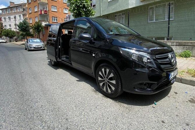 Private Car With Driver in Istanbul - The Car Experience: Clean, Spacious, Air-Conditioned