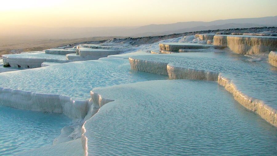Private Daily Pamukkale Tour from Istanbul by Plane - Lunch and Timing: Fuel Without Ruining the Afternoon