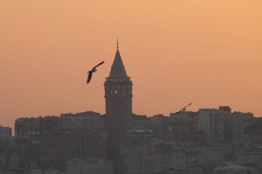 Private Guide in Istanbul Old City - Hippodrome: The In-Between Stop That Changes How You See the City