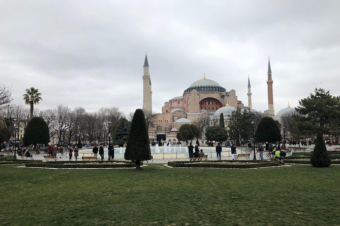Private Guided 2 Day Istanbul Tour - Day 1: Topkapı Palace and the Imperial Treasury at full speed