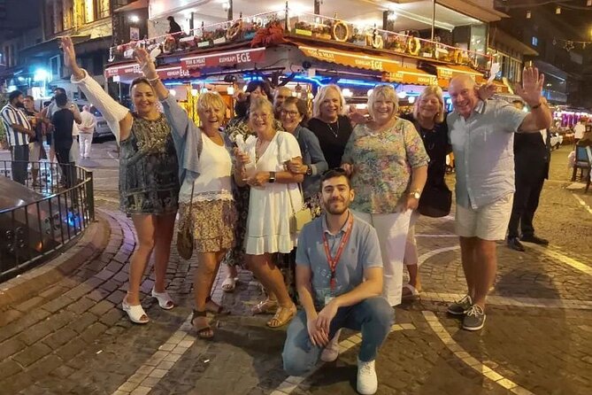 Private Guided Istanbul Walking Tour Old City Highlights - Grand Bazaar: Maze Shopping with Tea, Turkish Delight, and Real Guidance